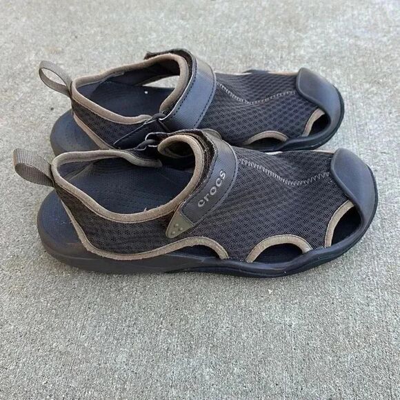 Crocs Swiftwater Mesh Closed Toe Deck Brown Sandals Men’s Size 7 main image 4